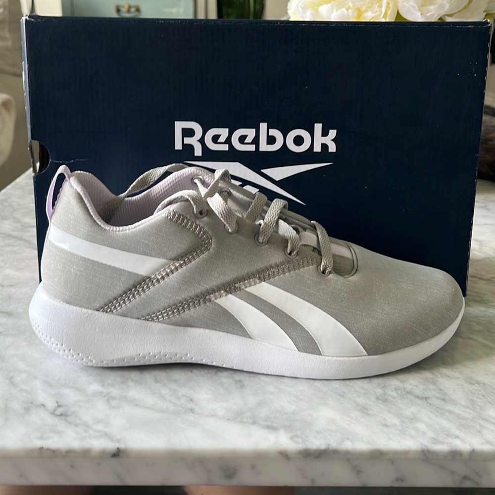 Reebok Ardara 3.0 womens Walking Sneakers Size 9